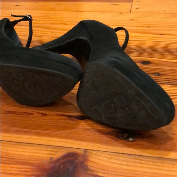 BCBG Women’s black suede heels - size 7.5 - Picture 7 of 8